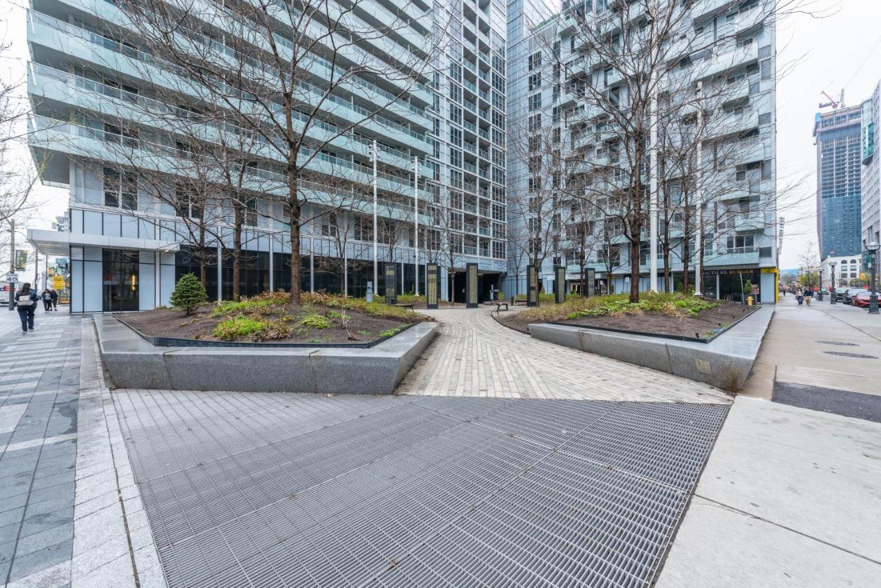 Planurstay Brillant 2Br & 2Bth - 300 Front Street West Toronto Bagian luar foto