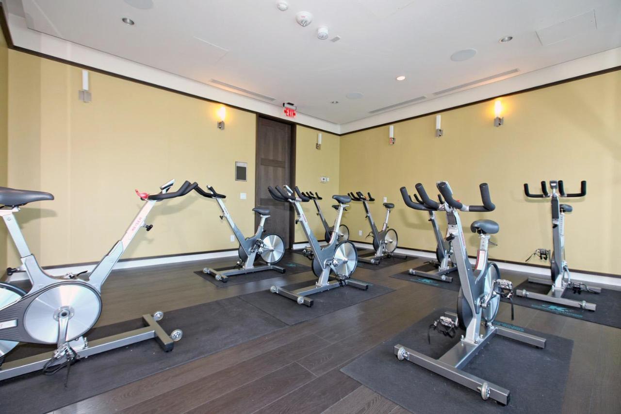 Planurstay Brillant 2Br & 2Bth - 300 Front Street West Toronto Bagian luar foto