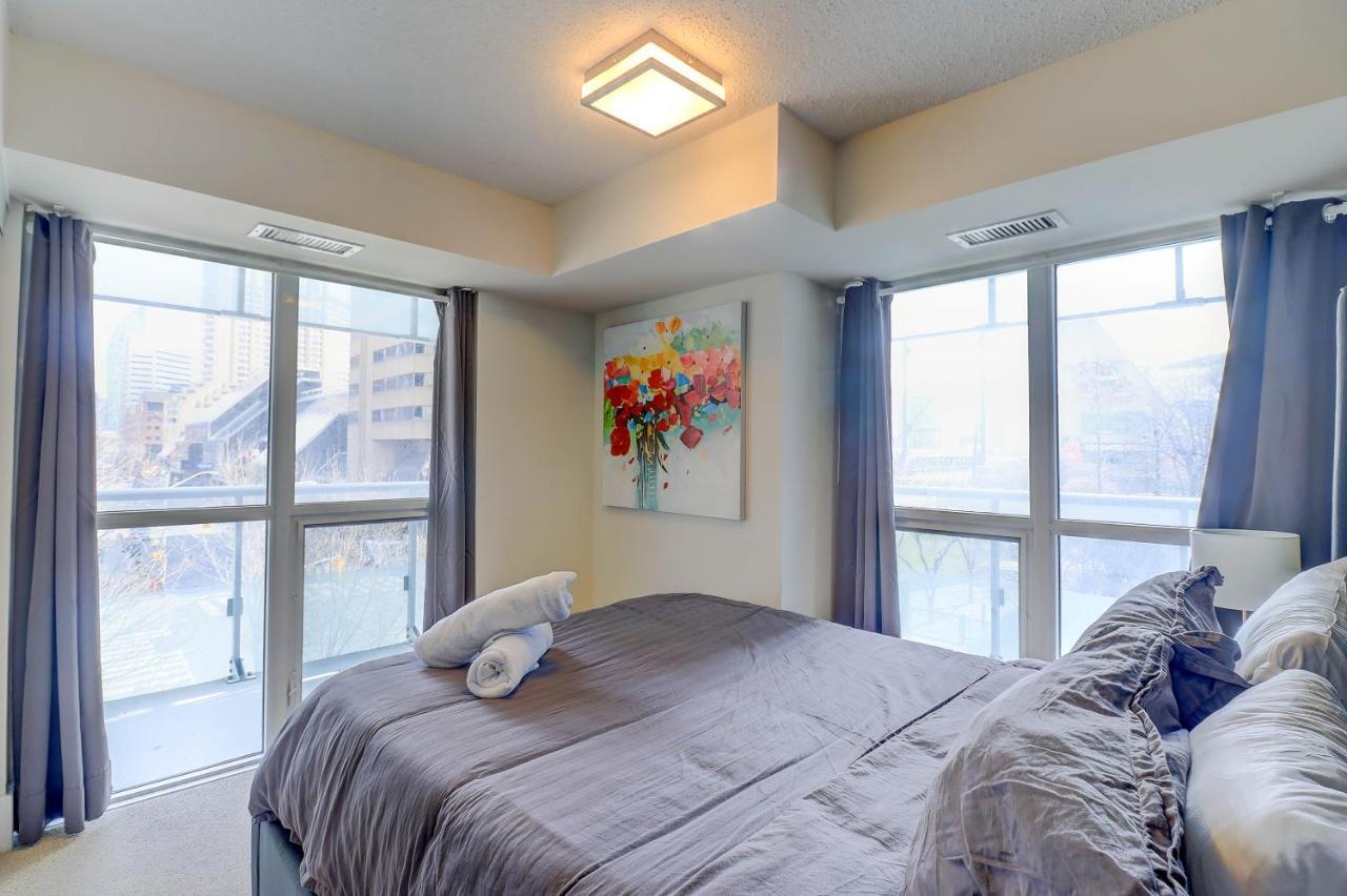 Planurstay Brillant 2Br & 2Bth - 300 Front Street West Toronto Bagian luar foto